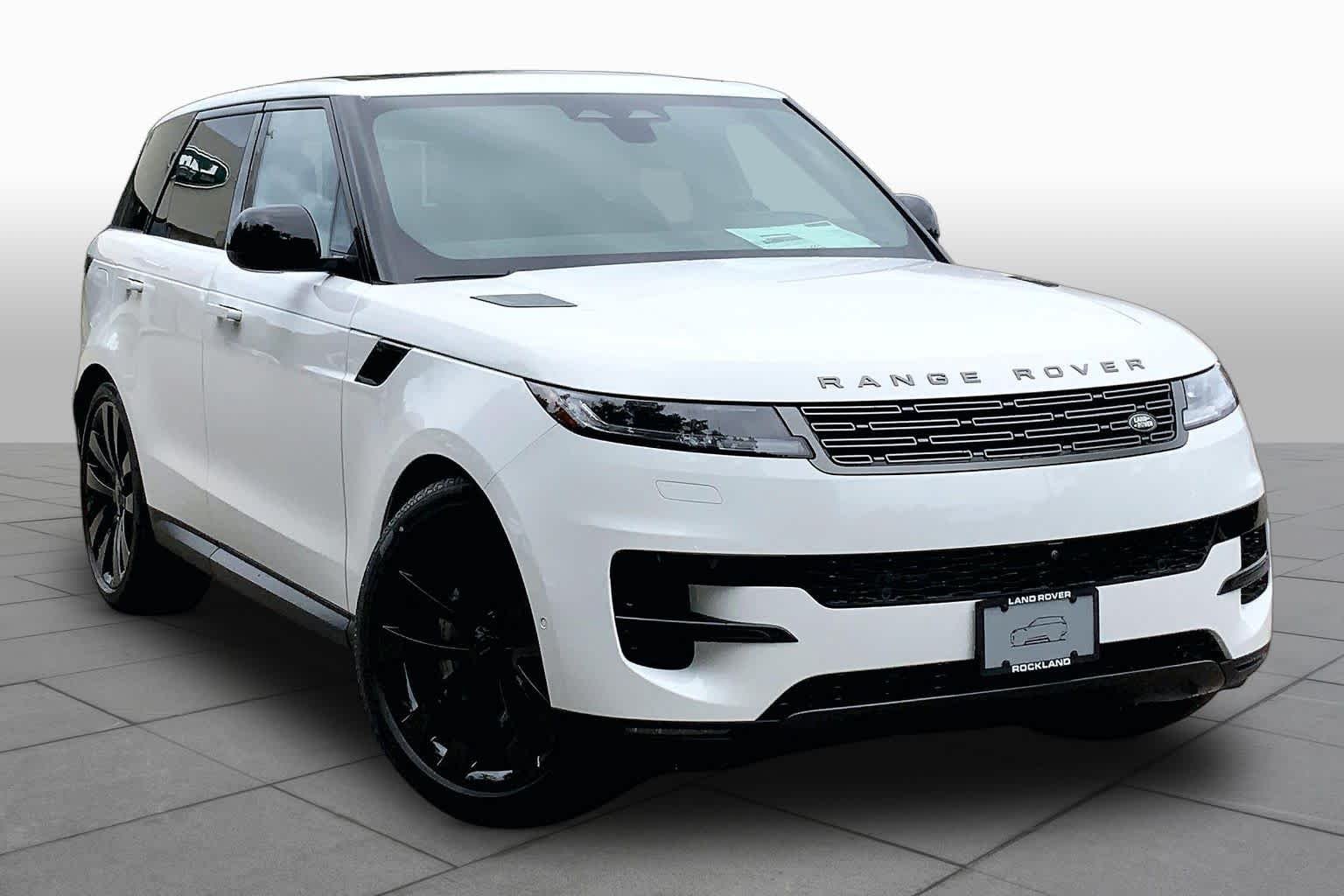 New 2026 Fuji White Land Rover SE image 16