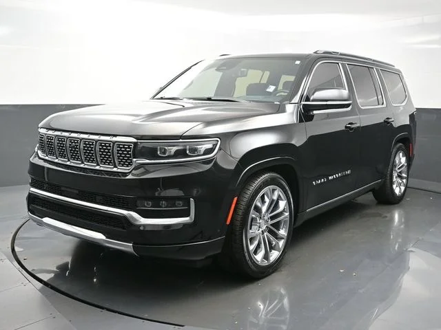 Used 2022 Black Jeep Series II image 3