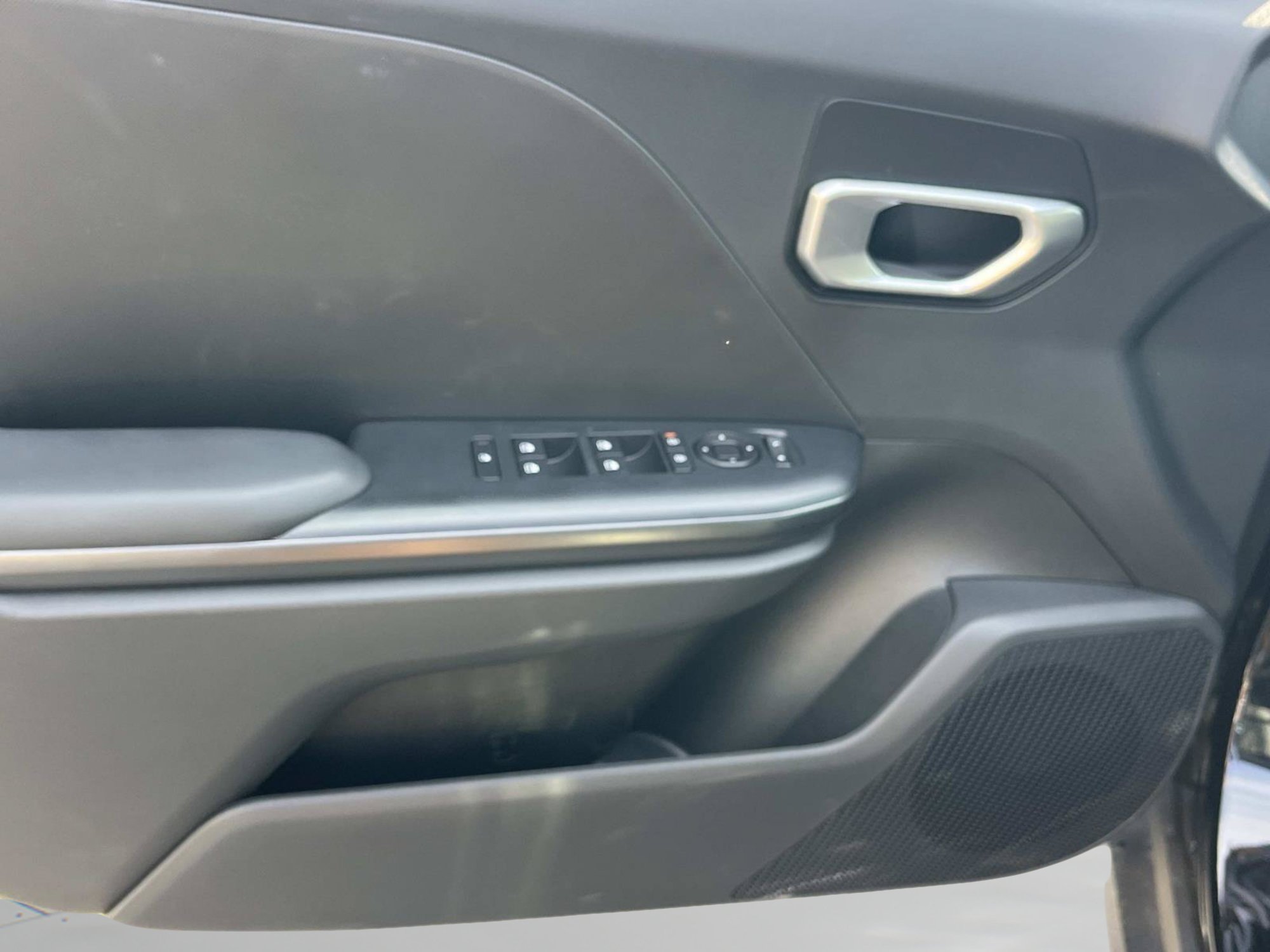 New 2026 Aurora Black Pearl Kia LXS image 17