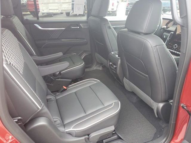 2025 GMC Acadia Denali - Photo 16