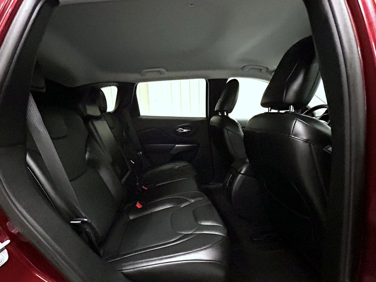Used 2019 Red Jeep Limited image 18