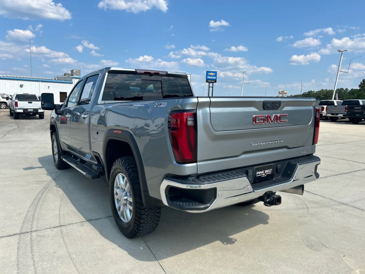 Used 2024 Sterling Metallic GMC SLT image 4