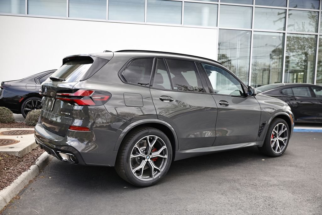 New 2026 Dravit Grey Metallic BMW xDrive50e image 7