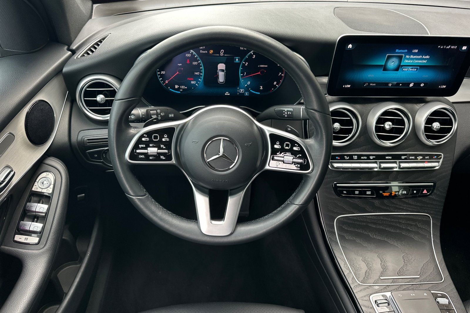 Used 2022 Black Mercedes-Benz GLC 300 image 13