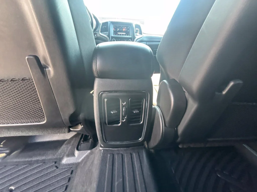Certified Used 2020 White Jeep Laredo E image 18