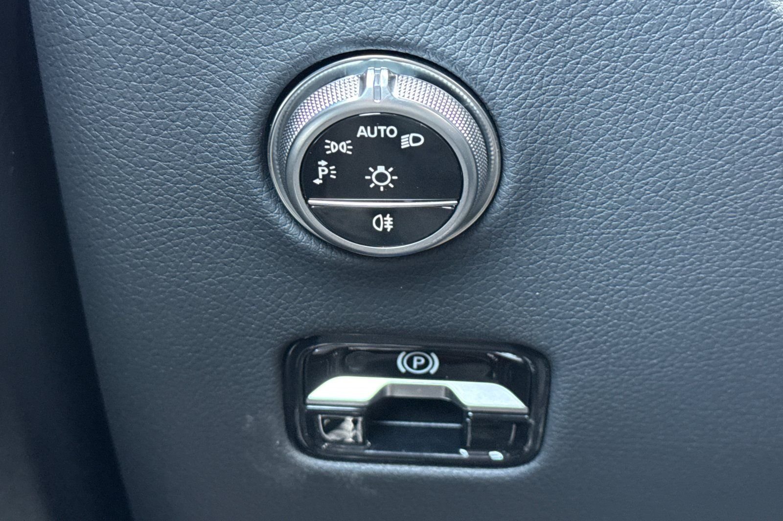 Certified Used 2026 Gray Mercedes-Benz GLC 300 image 29