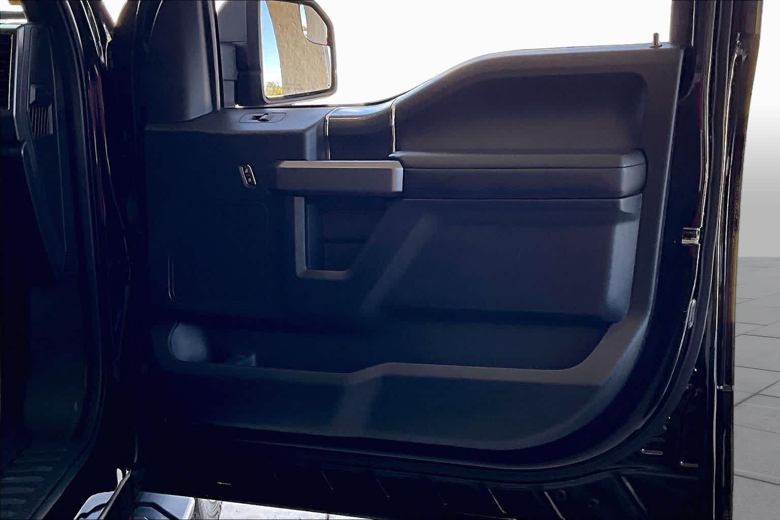 Used 2019 Agate Black Ford XLT image 23