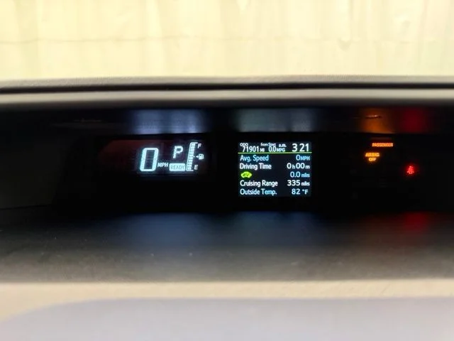 Certified Used 2016  Toyota Two image 15