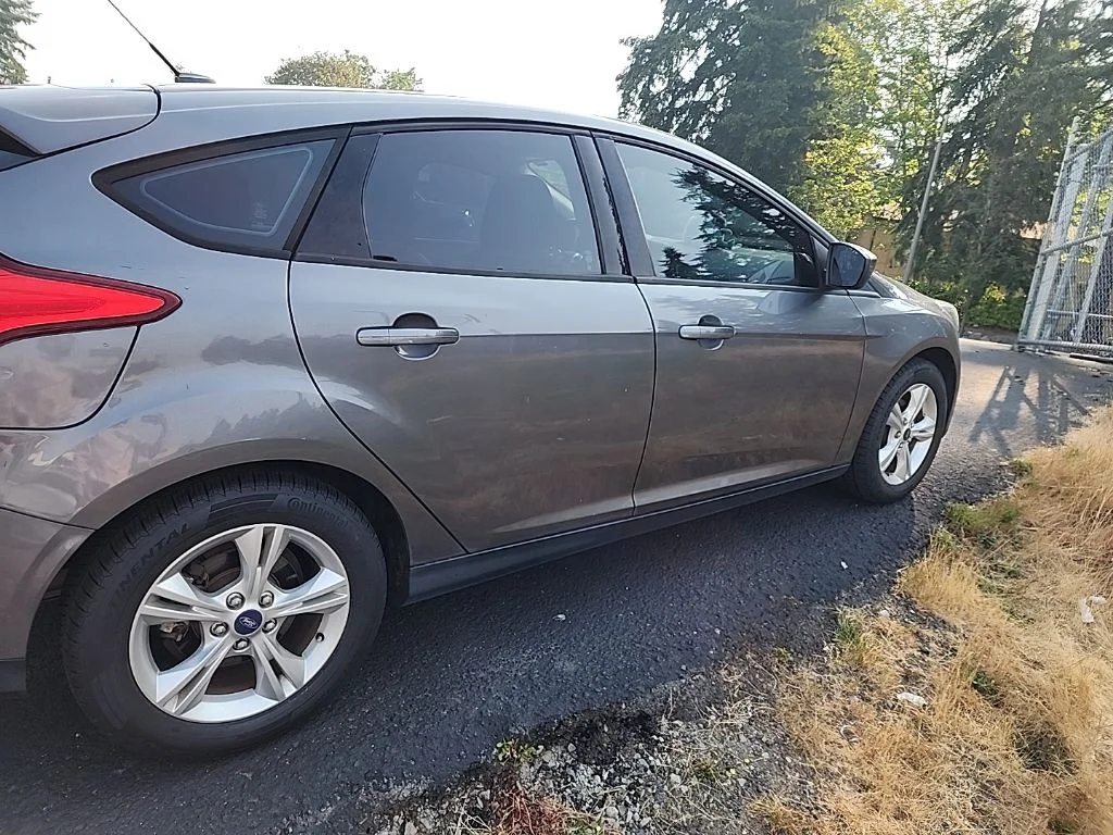 Used 2012 Sterling Gray Metallic Ford SE image 5