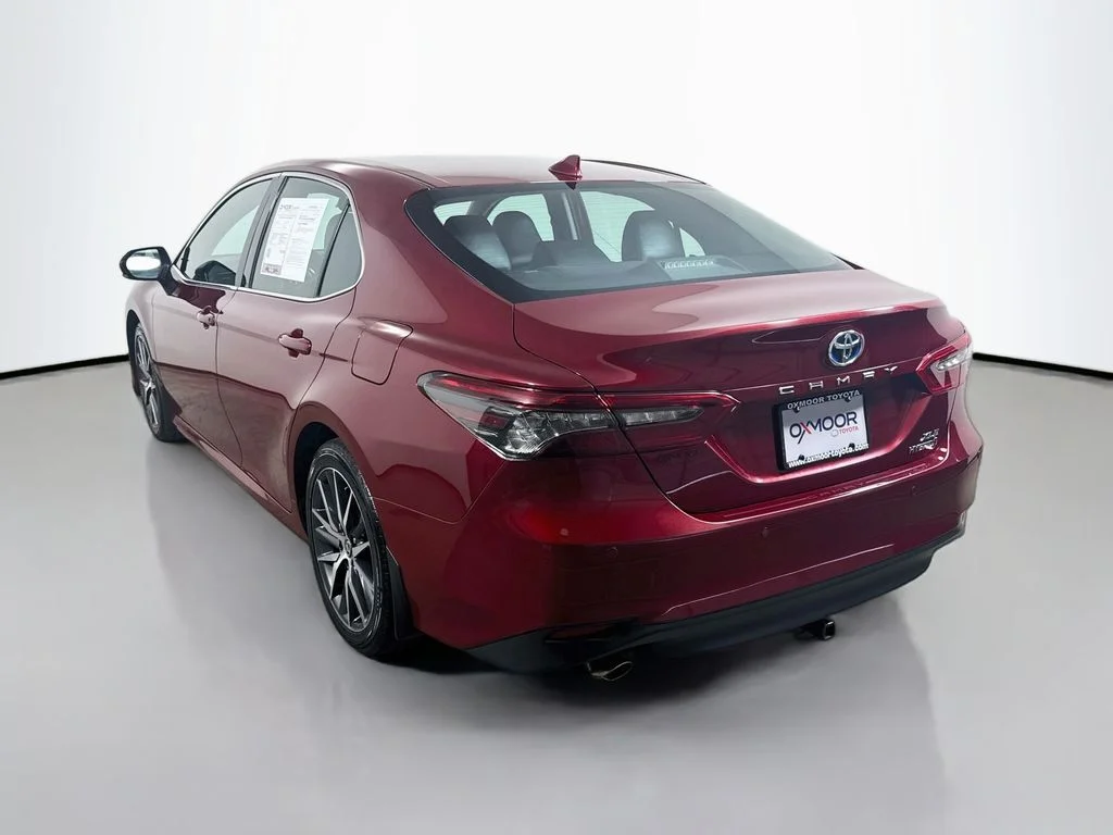 Used 2022 Ruby Flare Pearl Toyota Hybrid XLE image 5
