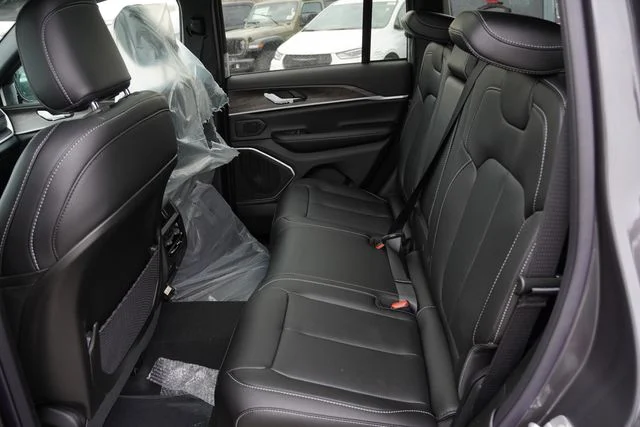 New 2026 Baltic Gray Metallic Clearcoat Jeep Limited image 11
