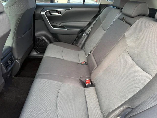 Certified Used 2025 SILVER SKY METALLIC Toyota XLE image 59