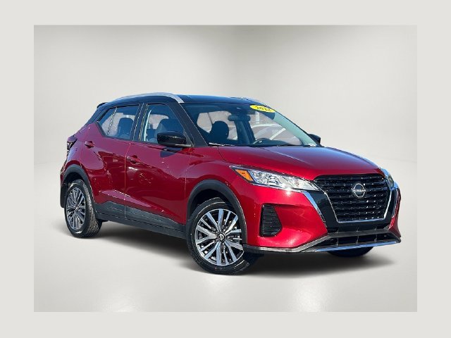 Used 2022 Red Nissan SV image 1