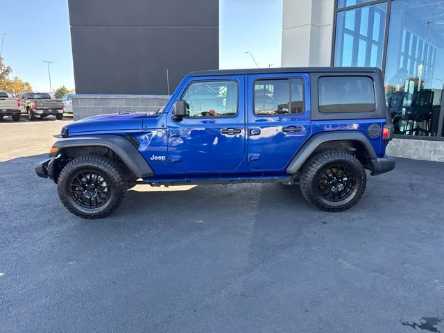Used 2018 Blue Jeep Unlimited Sport image 4