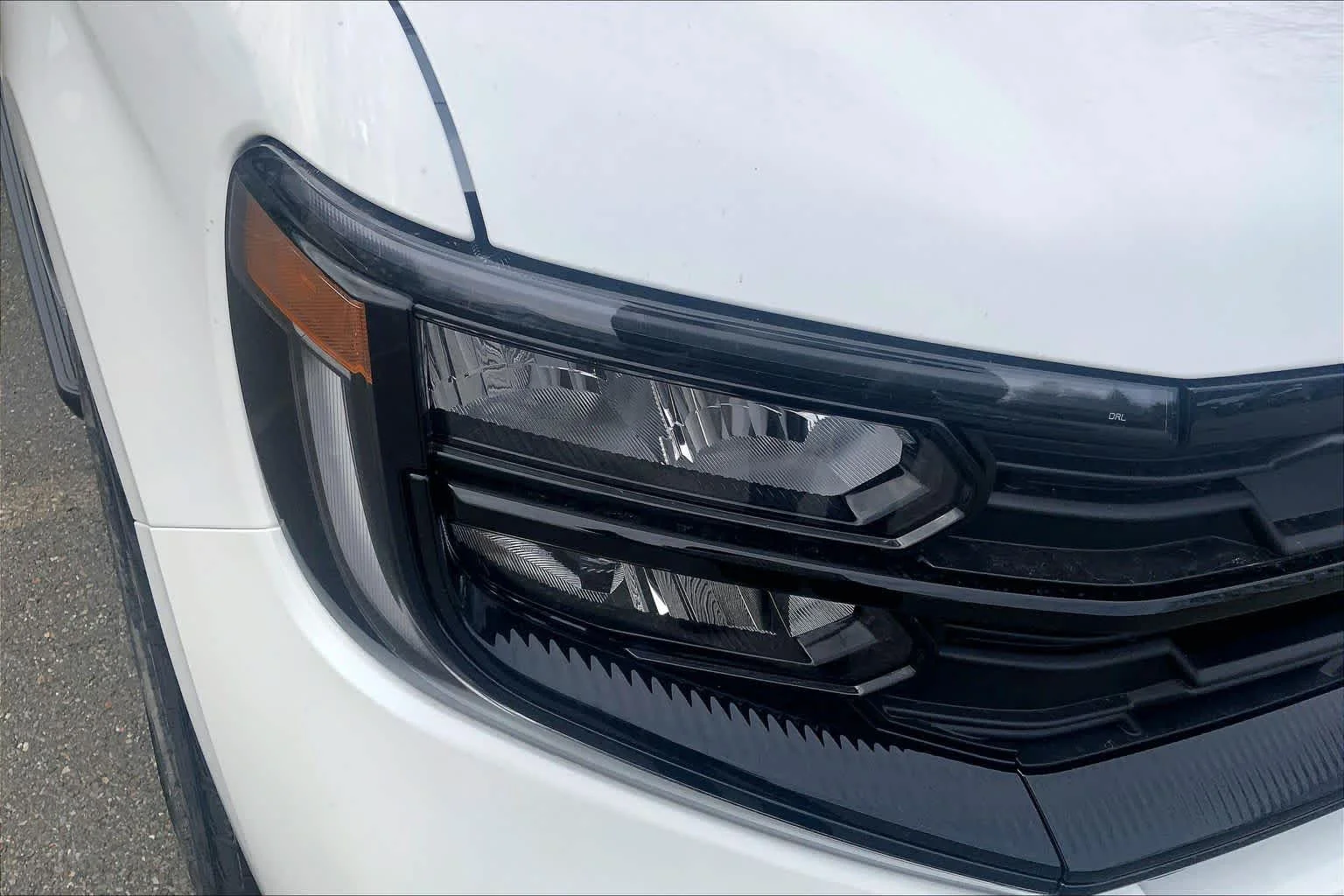 New 2026 Star White Metallic Tri-Coat Ford Active image 16
