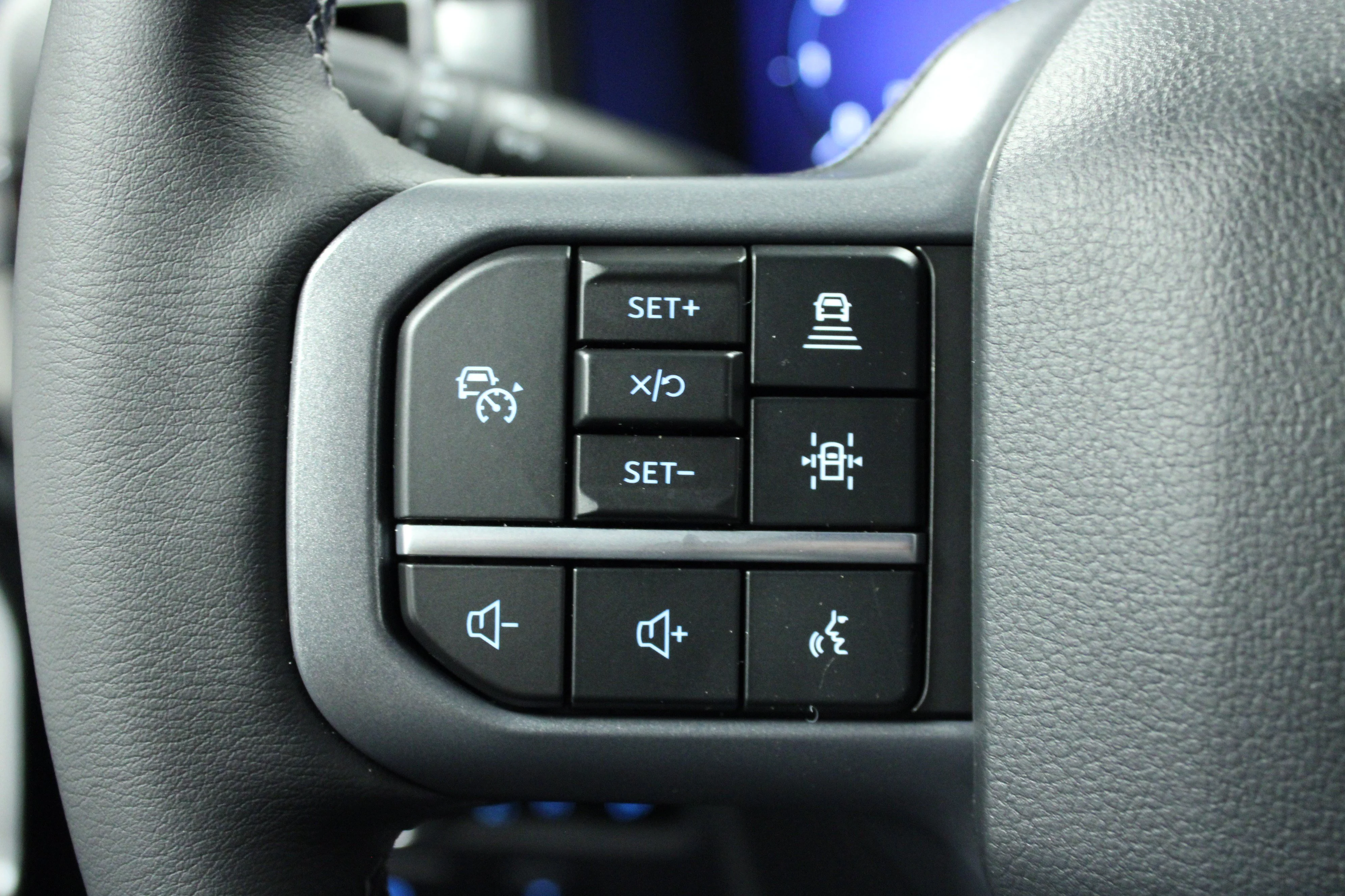 New 2026 Agate Black Metallic Ford Lariat® image 21
