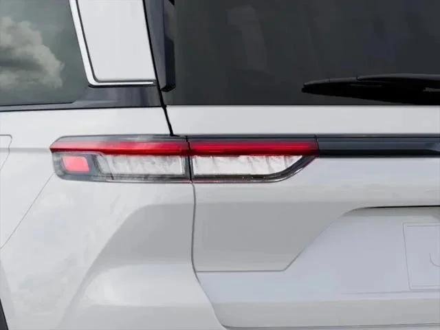 New 2027 Bright White Clear-Coat Paint Jeep  image 87