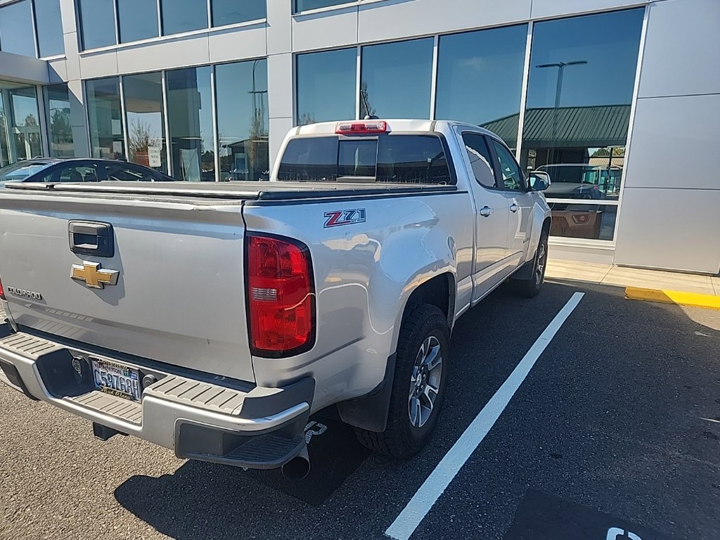 Used 2016 Silver Ice Metallic Chevrolet Z71 image 4