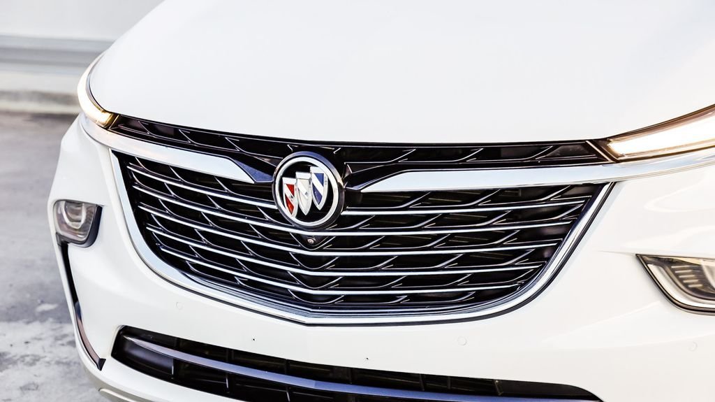 Used 2024 Summit White Buick Premium Group image 6