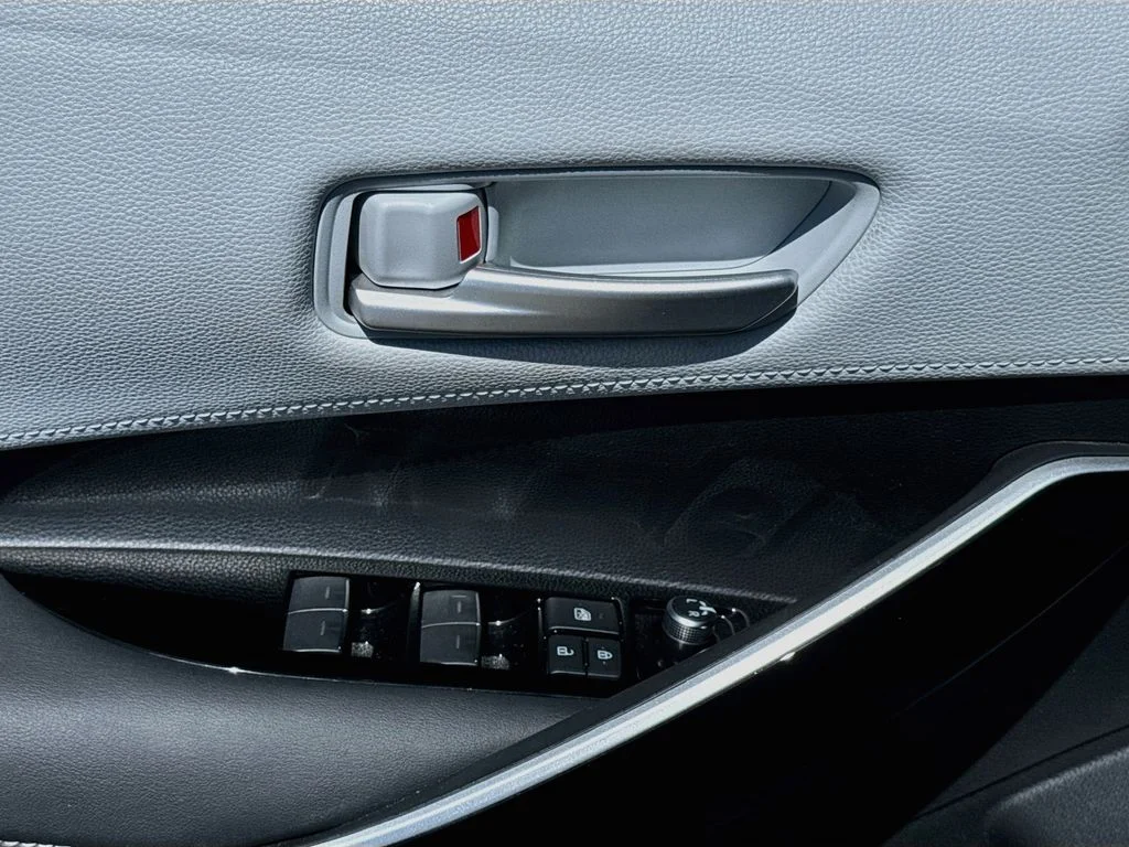 Used 2019 Blue Toyota XSE image 20