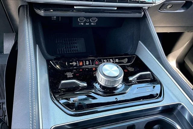 New 2026 Jeep Grand Wagoneer Upland 4D Sport Utility