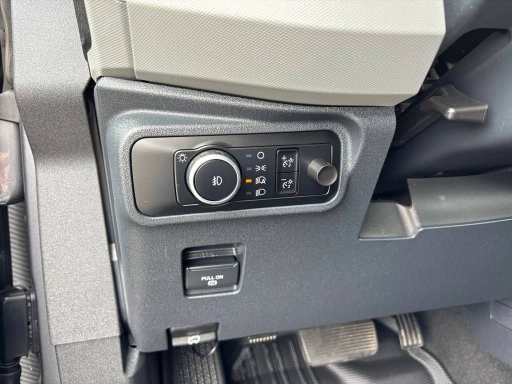 Used 2023 Gray Ford Badlands image 34