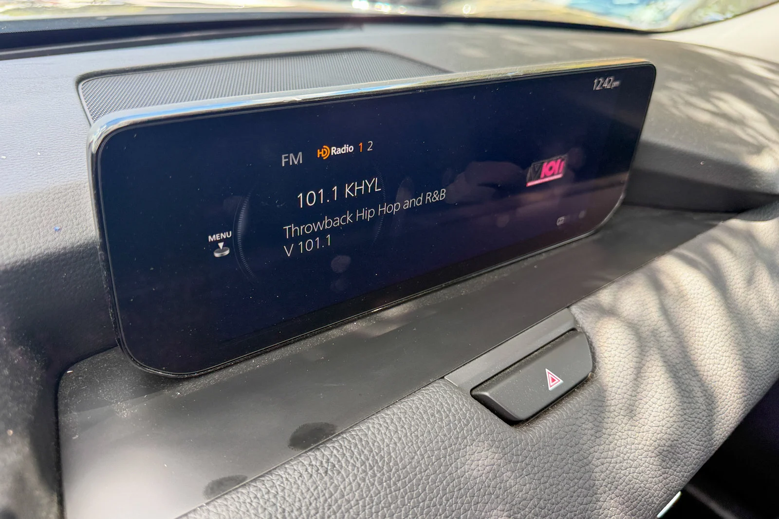 Certified Used 2024 Platinum Quartz Mazda Premium image 21