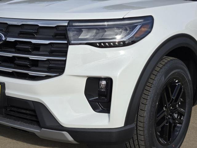 New 2026 Star White Metallic Tri-Coat Ford Active image 26