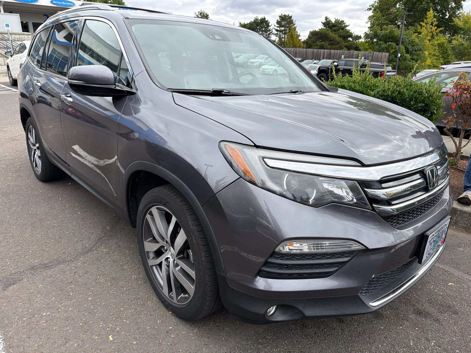 Used 2016 Modern Steel Metallic Honda Elite image 3