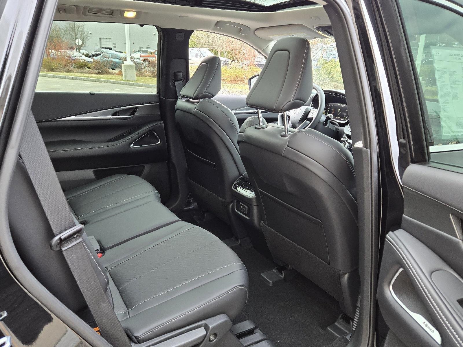 2026 INFINITI QX60 LUXE - Photo 18