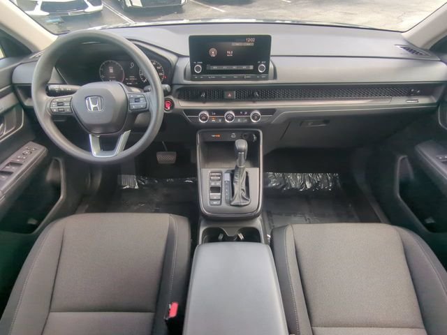 2025 Honda CR-V LX - Photo 16