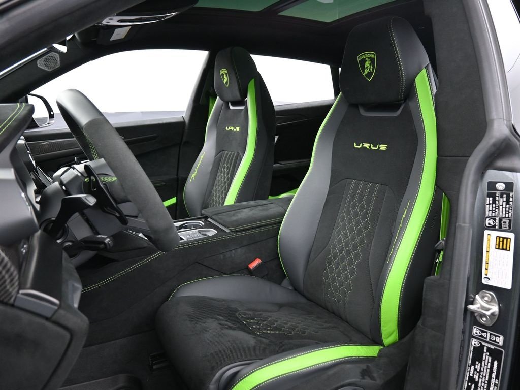 2024 Lamborghini Urus Performante photo 4
