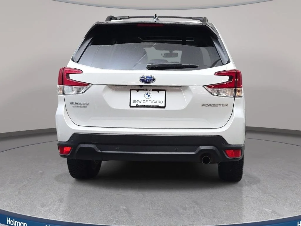 Used 2024 Crystal White Pearl Subaru Limited image 7