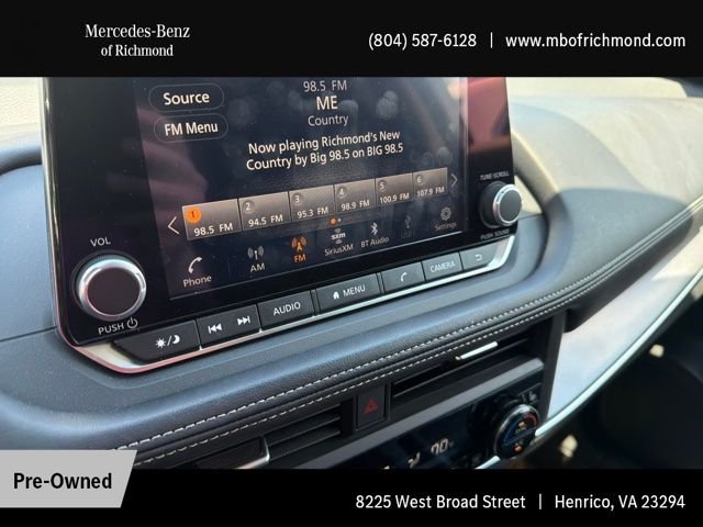 Used 2025 Gray Nissan SV image 9