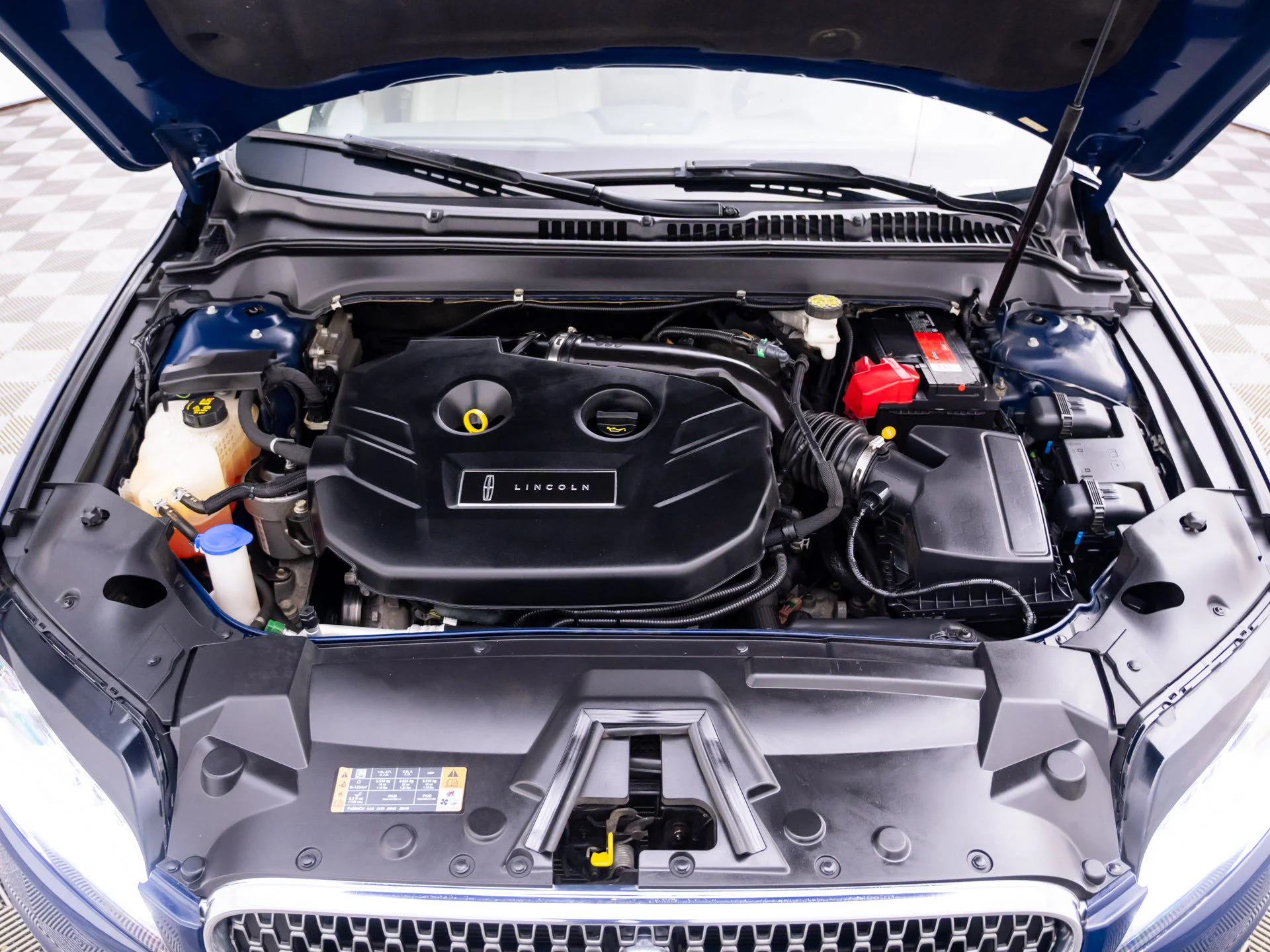 Used 2018 Blue Lincoln Reserve image 34