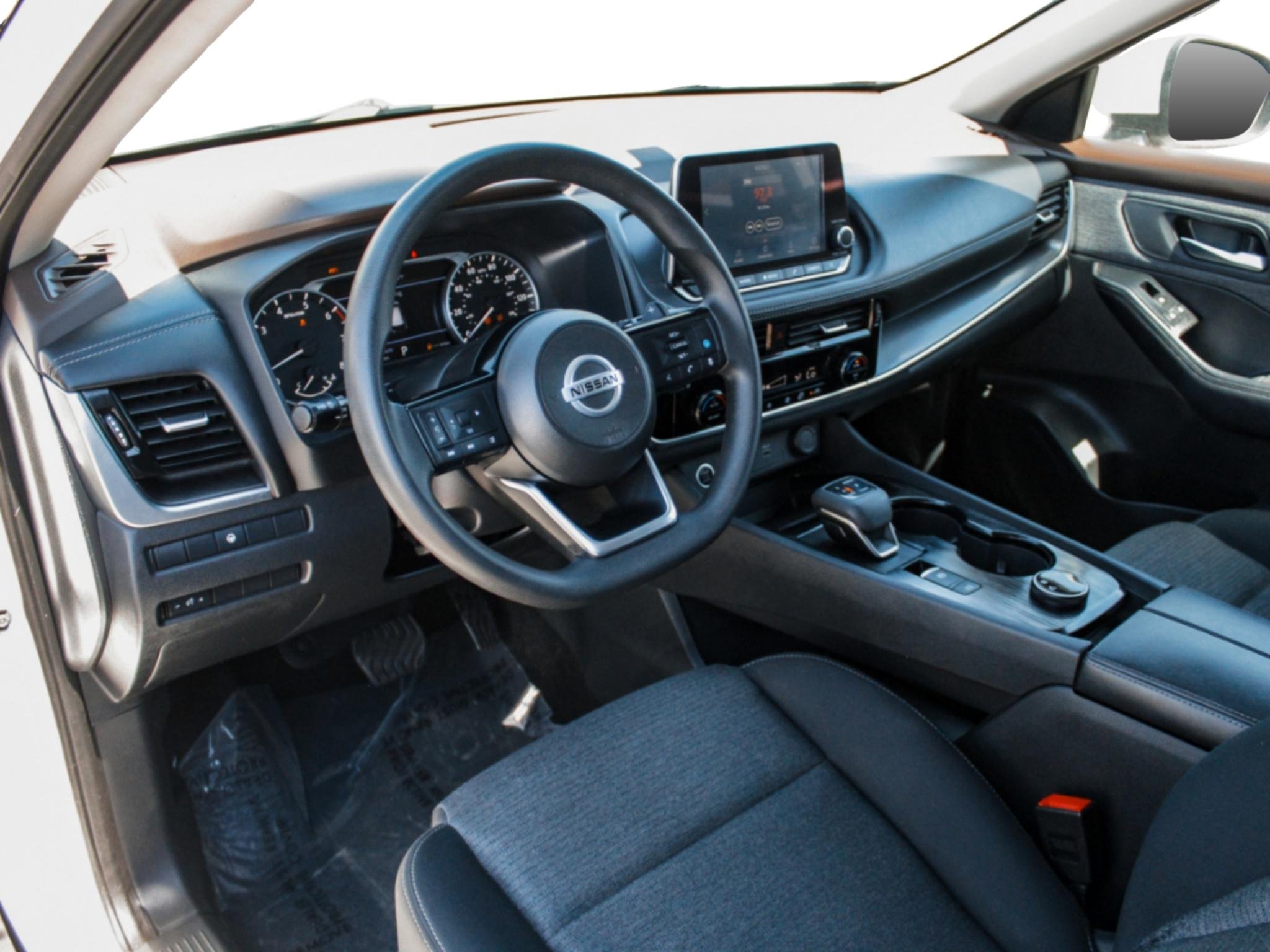Used 2021 Pearl White Tricoat Nissan SV image 8