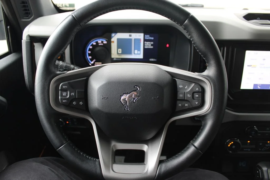 Used 2022 Silver Ford Badlands image 18