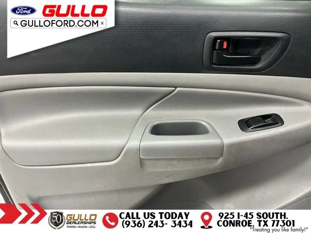 Used 2014 Black Toyota Base image 16