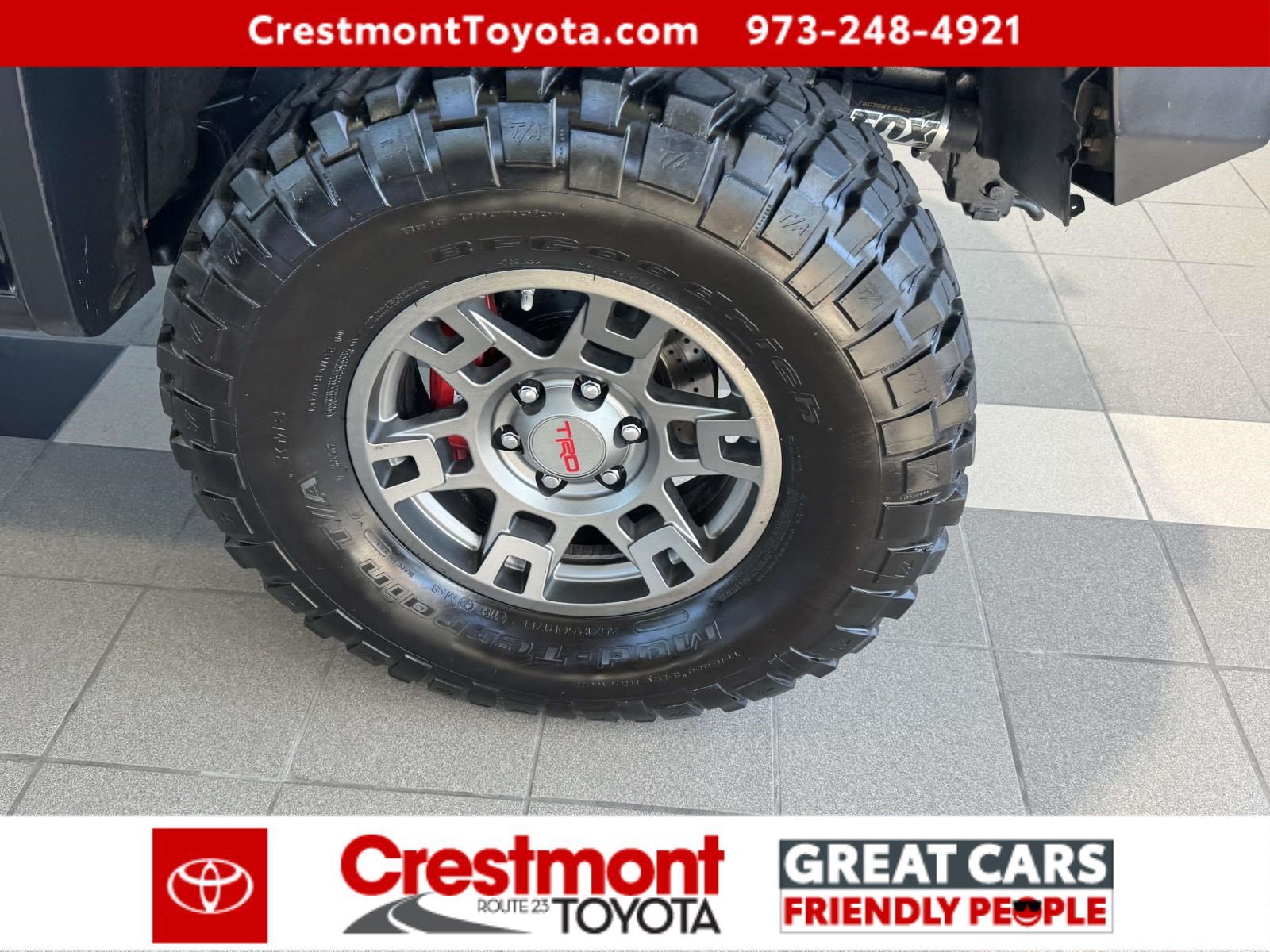 Used 2008 White/Titanium Metallic Toyota  image 10