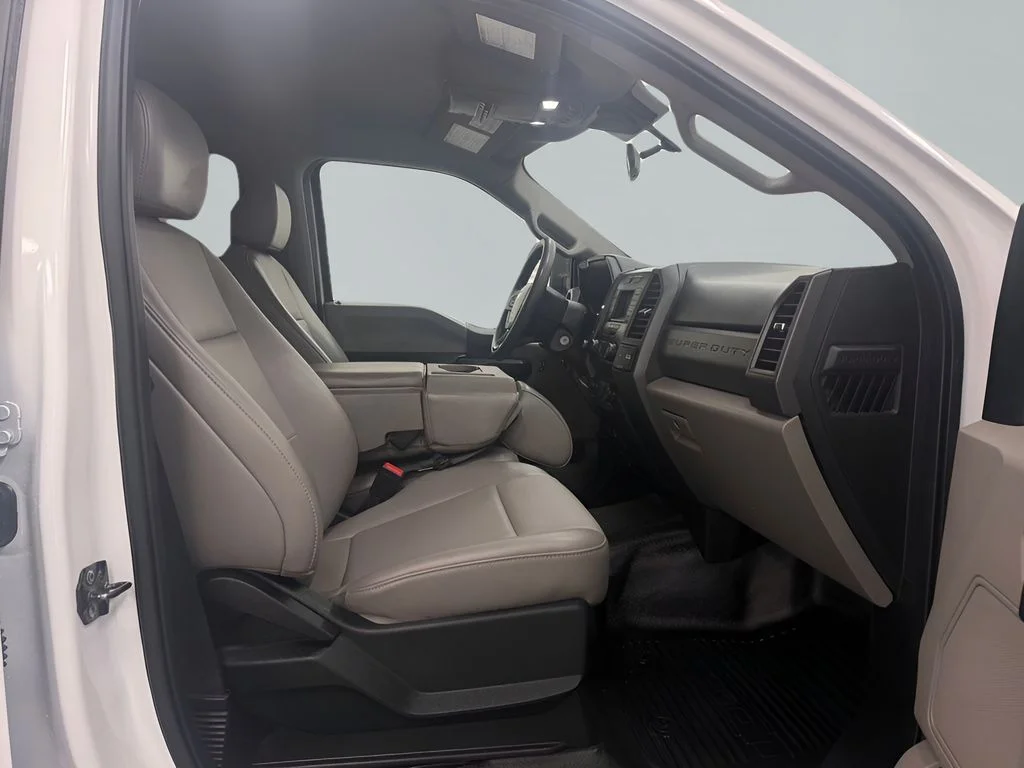 Used 2021 White Ford XL image 11