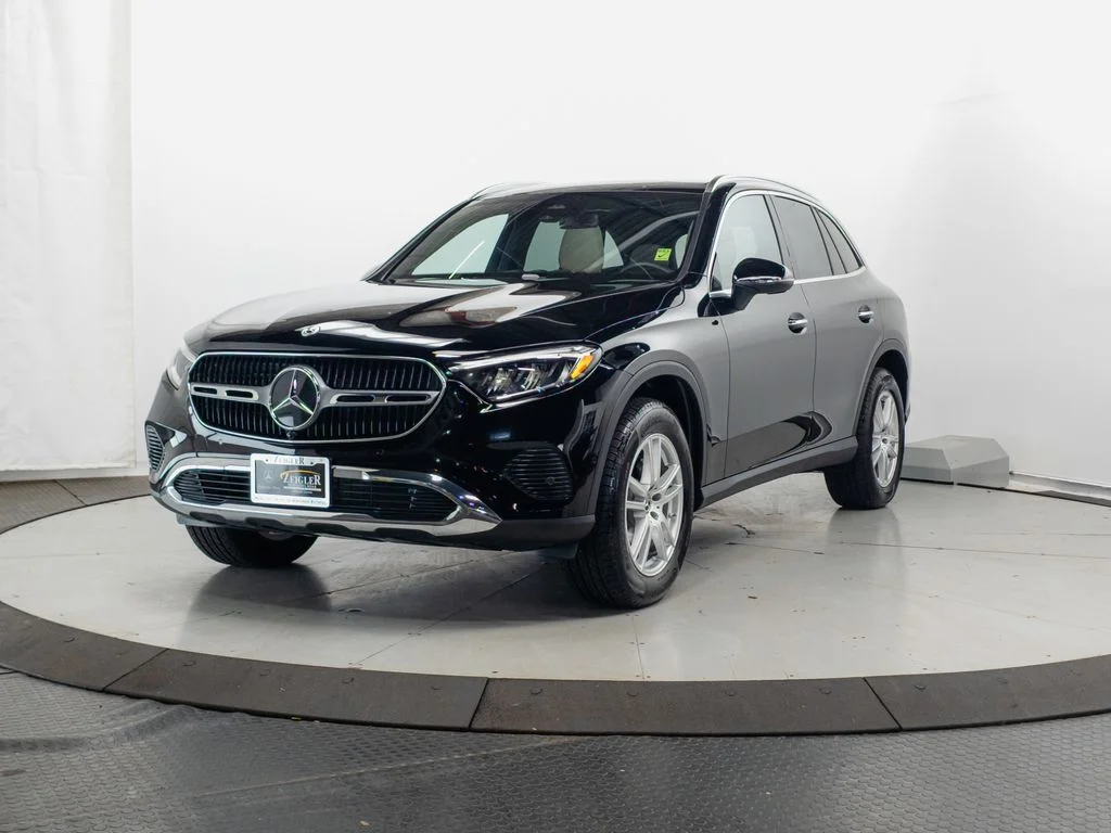Certified Used 2026 Black Mercedes-Benz GLC 300 image 3
