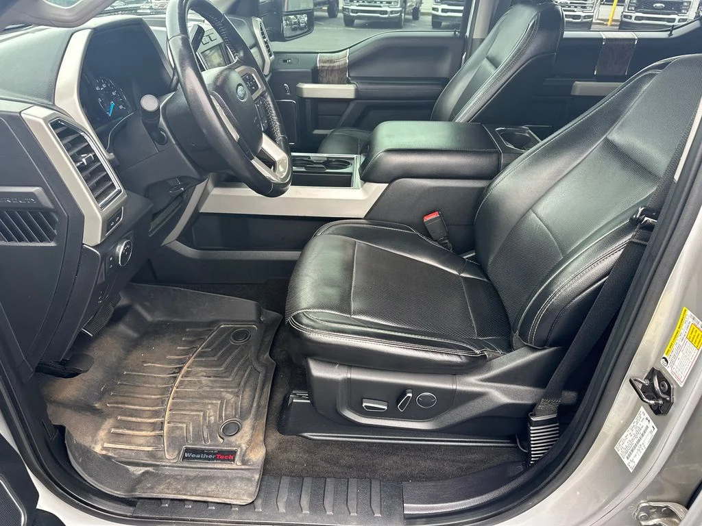 Used 2018 Silver Ford Lariat image 9
