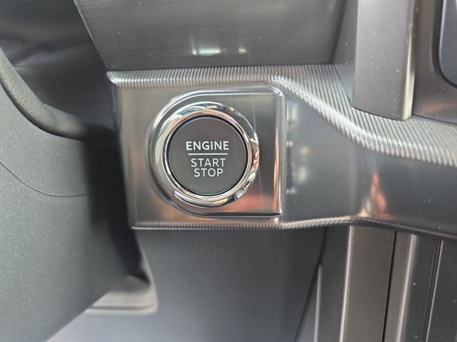 New 2026 Oxford White Ford Lariat® image 52