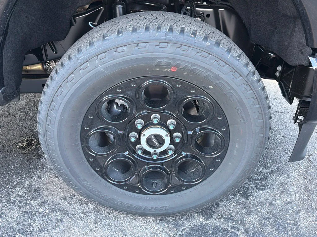 New 2027 Agate Black Metallic Ford F-250® Lariat® image 10