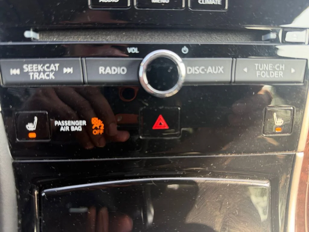 Used 2018 Black INFINITI 3.0t LUXE image 24