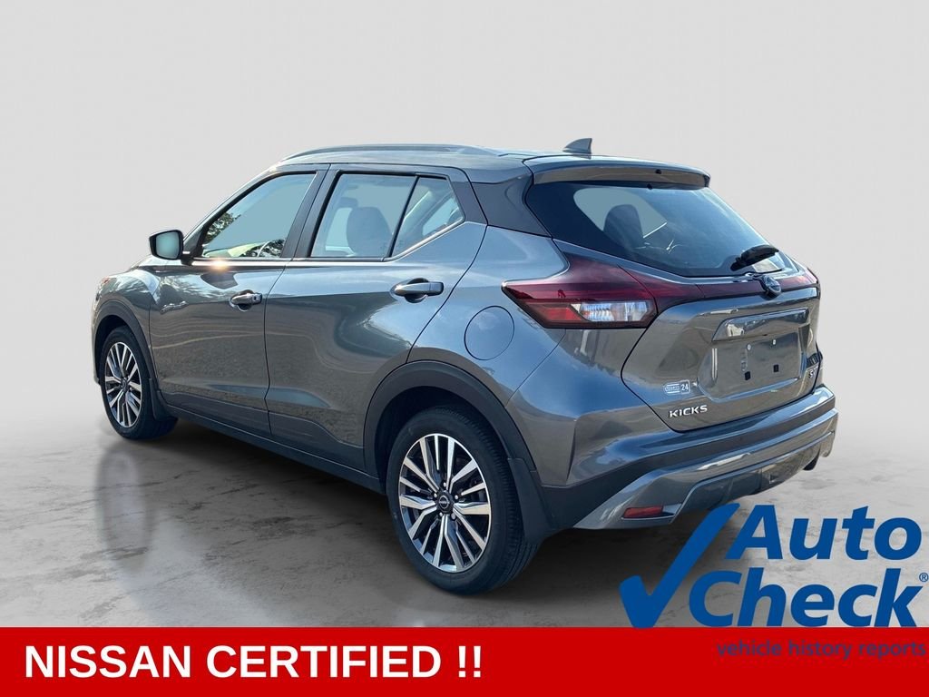 Used 2024 Gray Nissan SV image 5