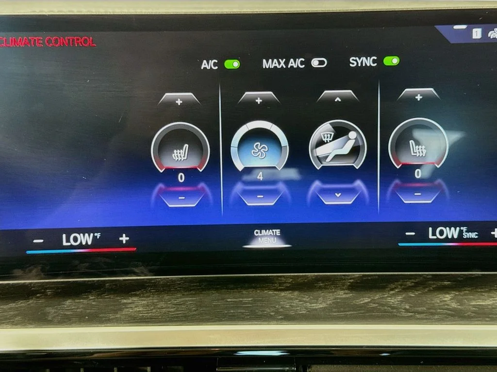 Used 2023 White BMW eDrive40 image 16