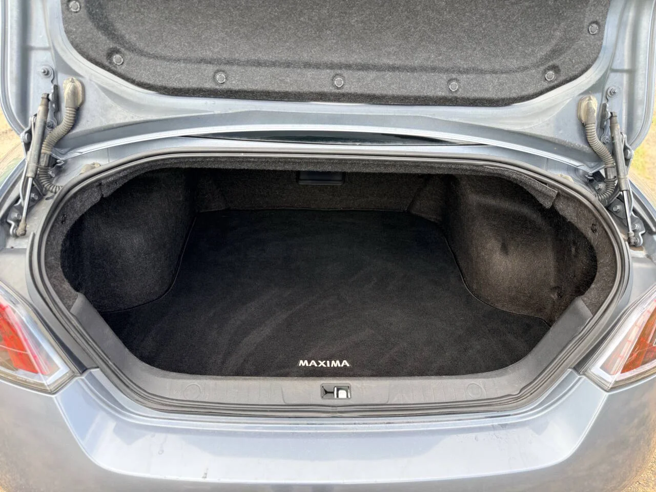 Used 2012 Other Nissan 3.5 SV 4dr Sedan image 9