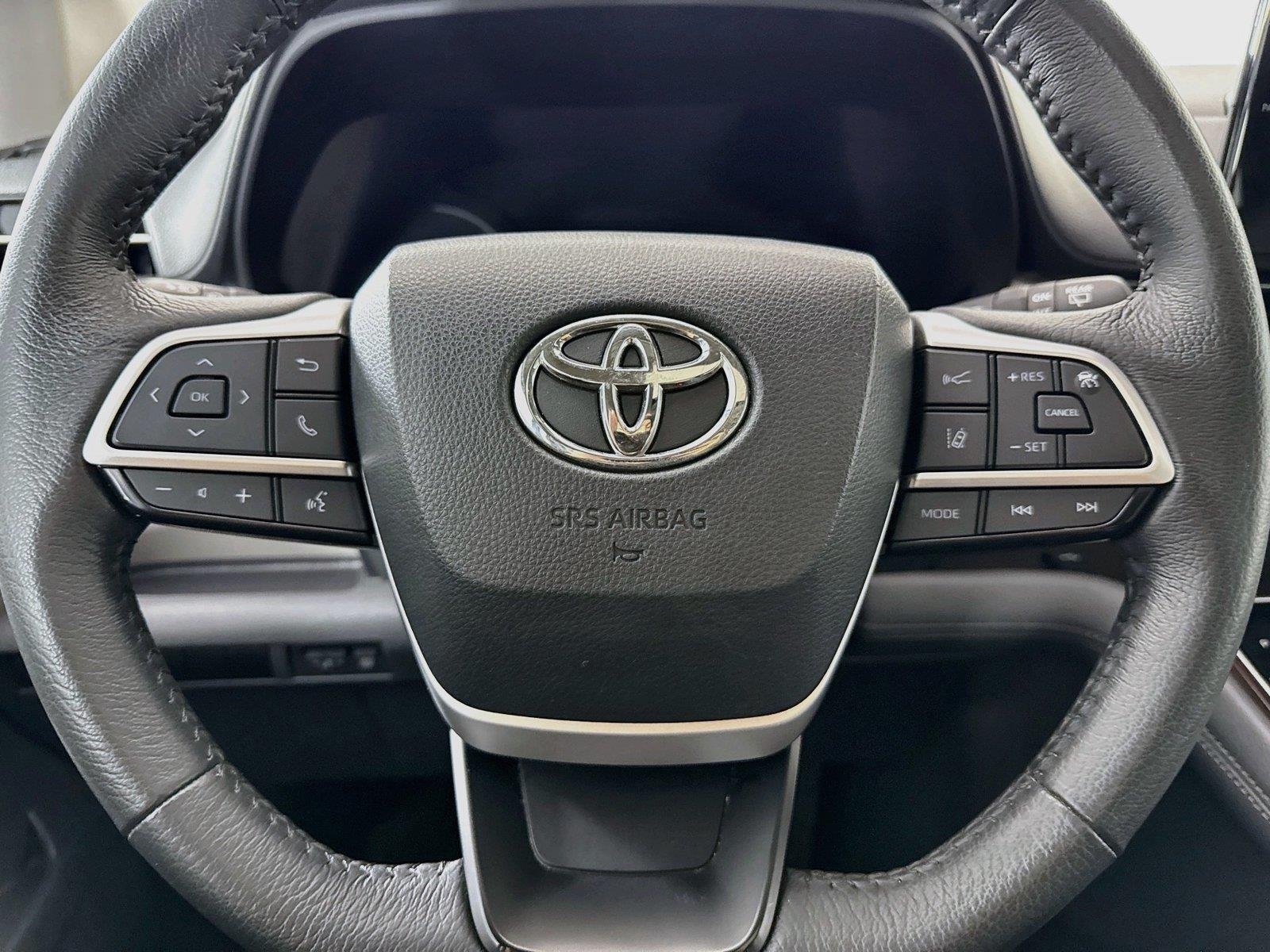 Certified Used 2024 Midnight Black Metallic Toyota XLE 8-Passenger image 16