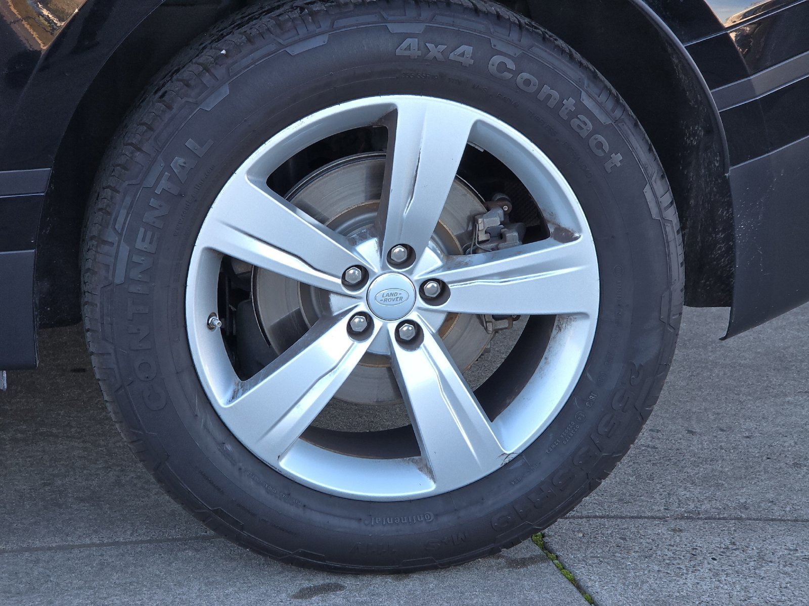 Used 2020 Black Land Rover S image 26